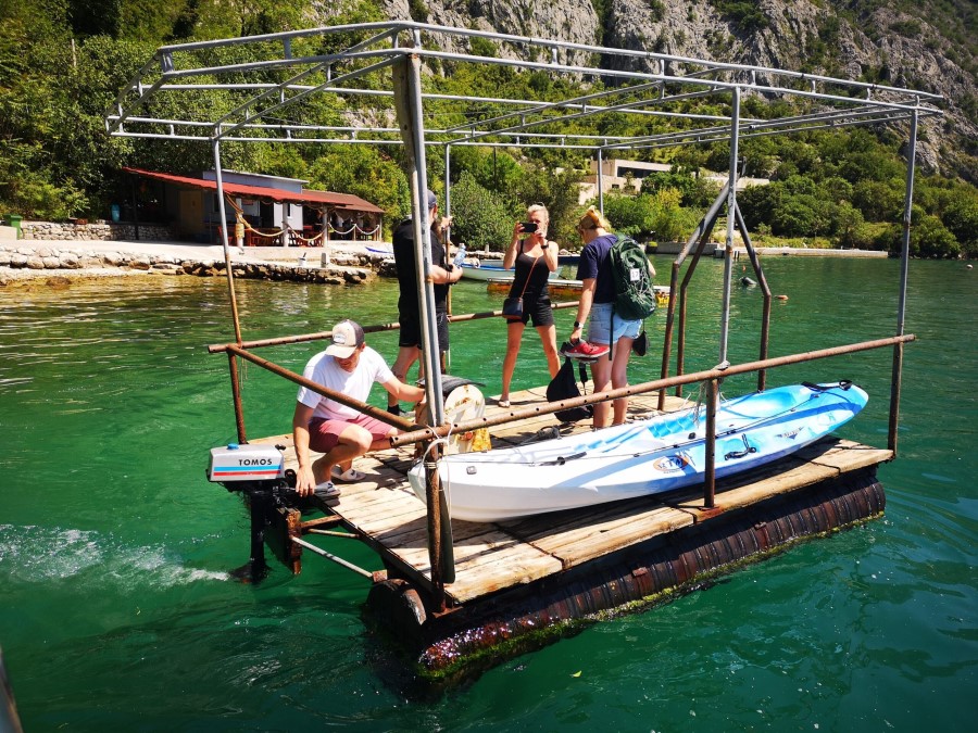 floating platform at the mussel farm